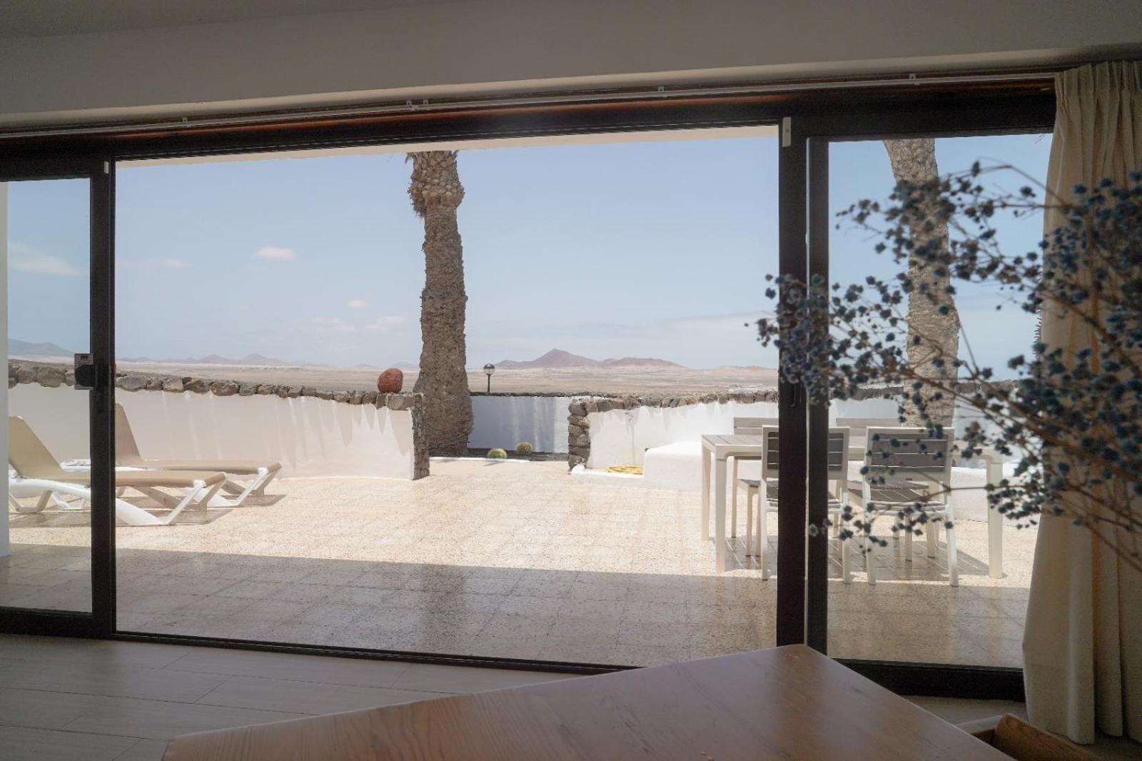 Bungalow Con Vistas Al Mar Фамара Екстериор снимка